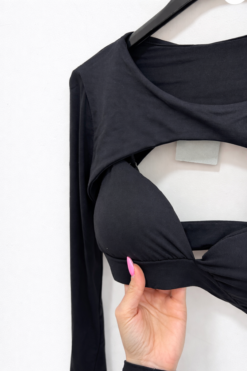 Top Nero Elegant a Triangolo con Coprispalle