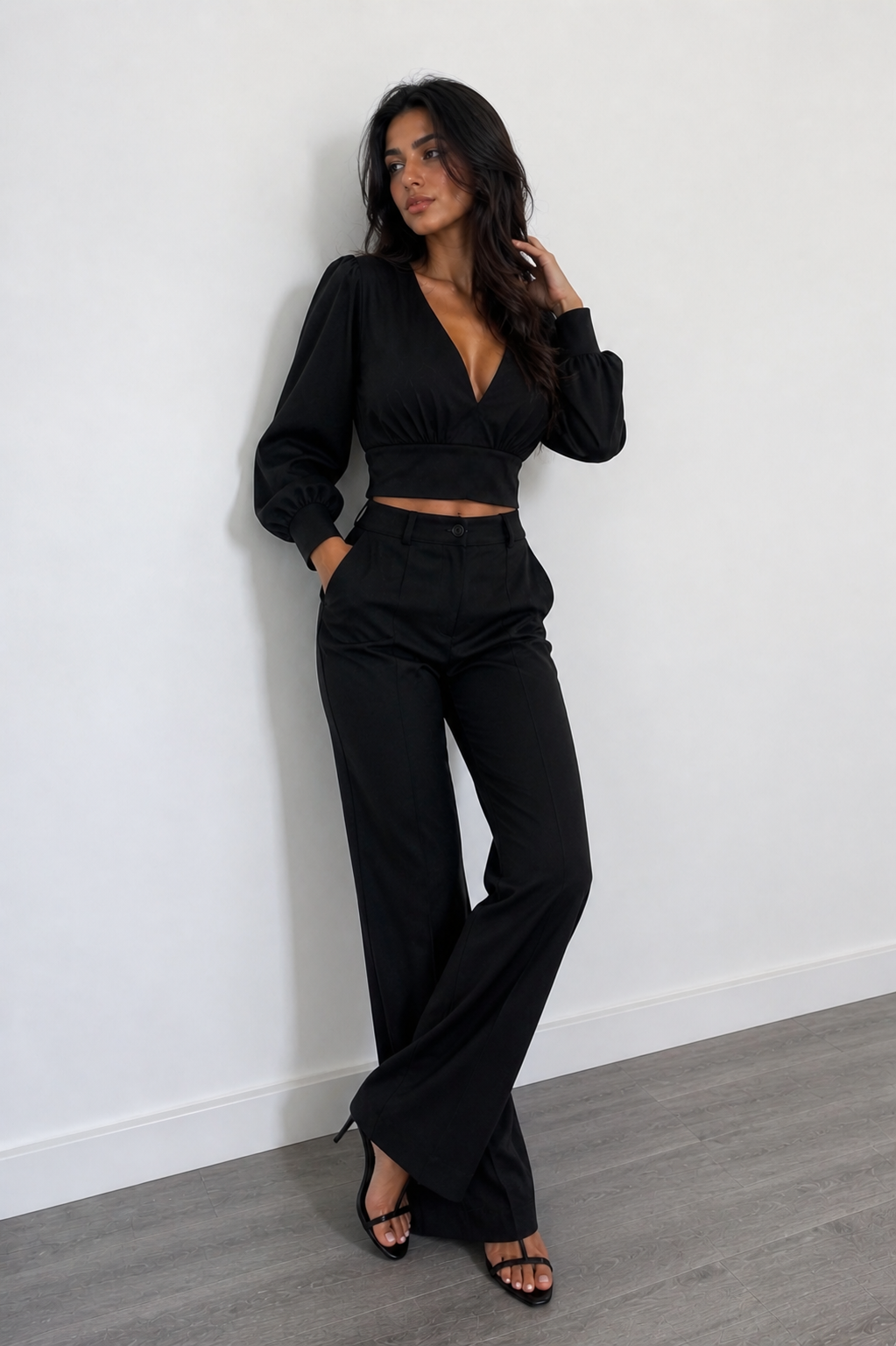 Maglia Crop ad incrocio e drappeggio Nera