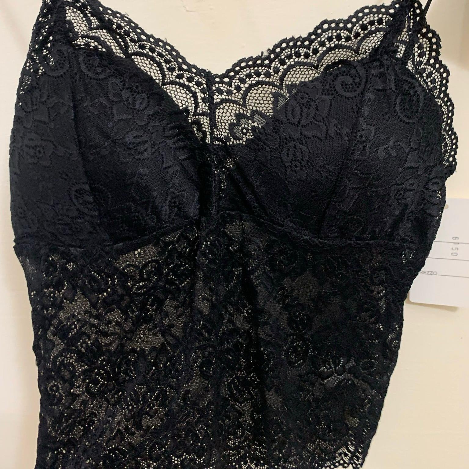 Top nero in pizzo Bea