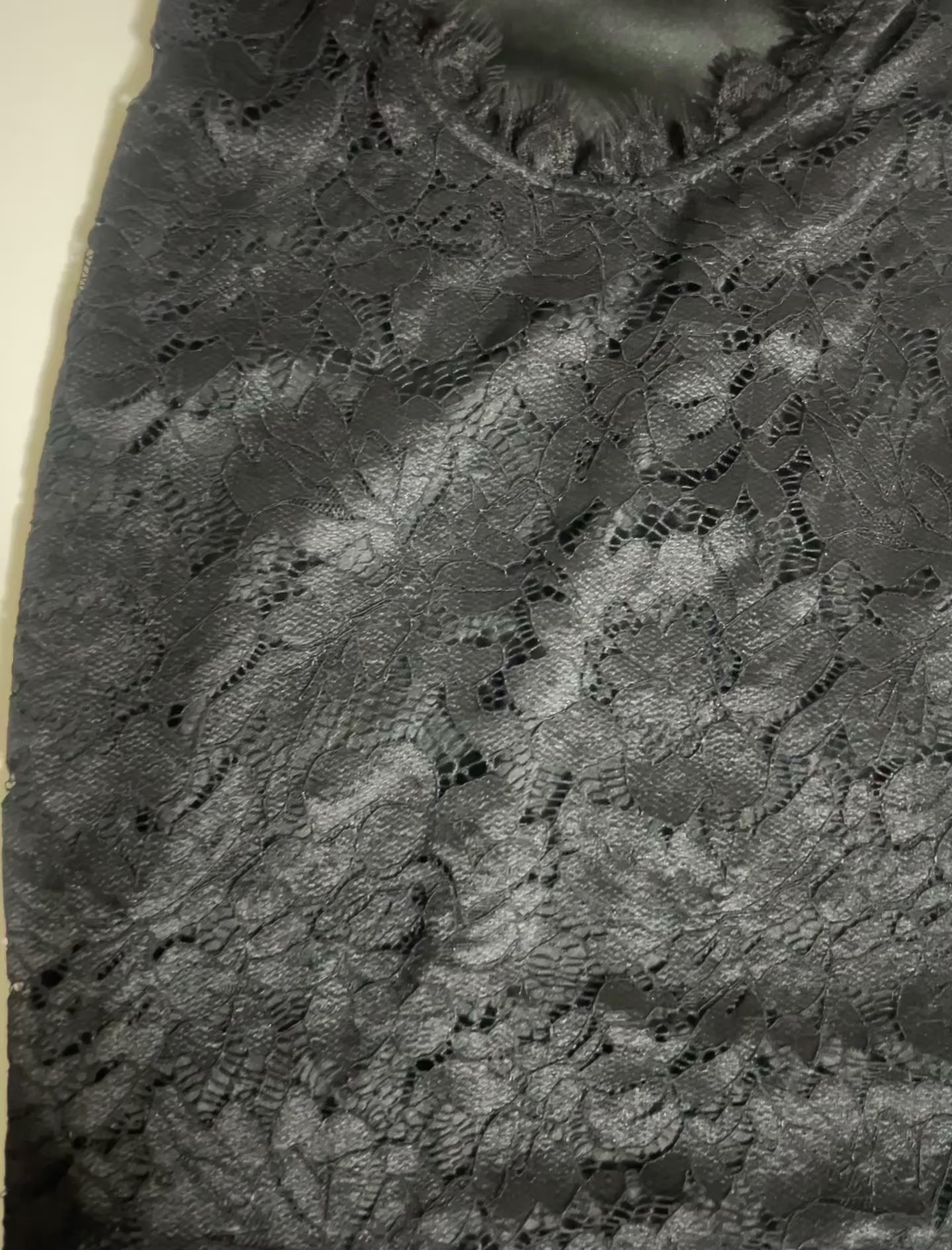 Abito nero Giuly in pizzo